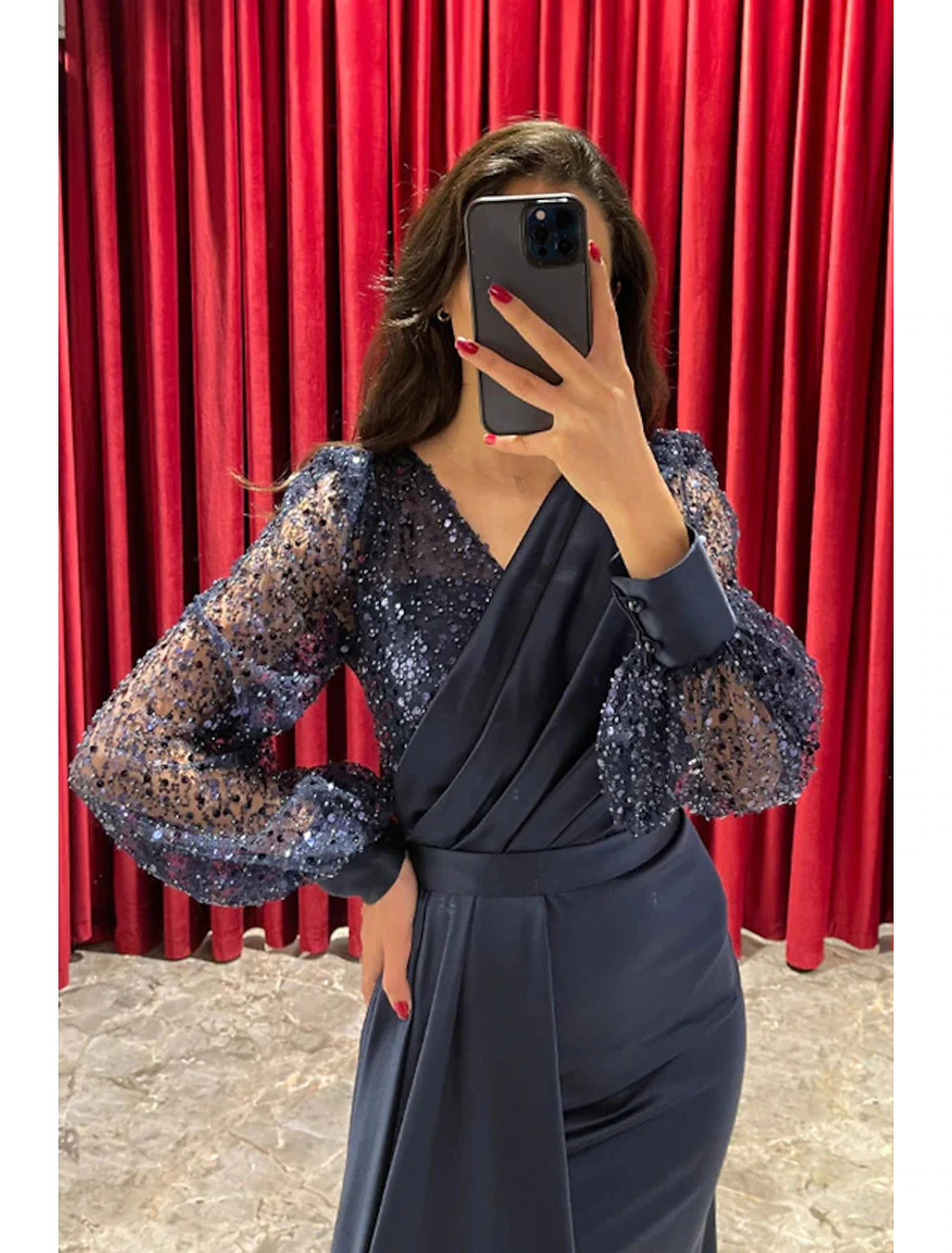 A-Linien-Abendkleid, Sparkle & Shine, formelles Herbstkleid, Sweep/Pinselzug, lange Ärmel, V-Ausschnitt, mit Pailletten und Glitzerfalten
